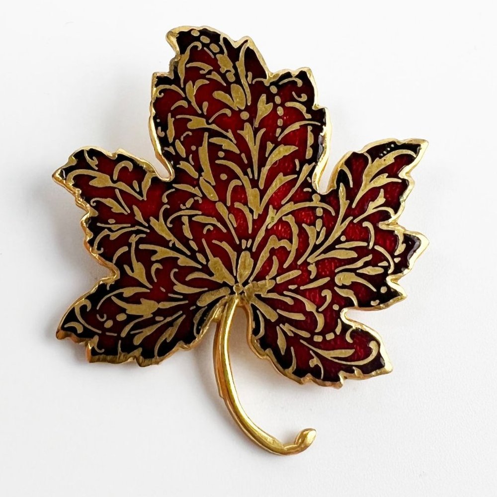 Vintage Metropolitan Museum of Art (MMA) Red Enamel Gold Metal Maple Leaf Brooch